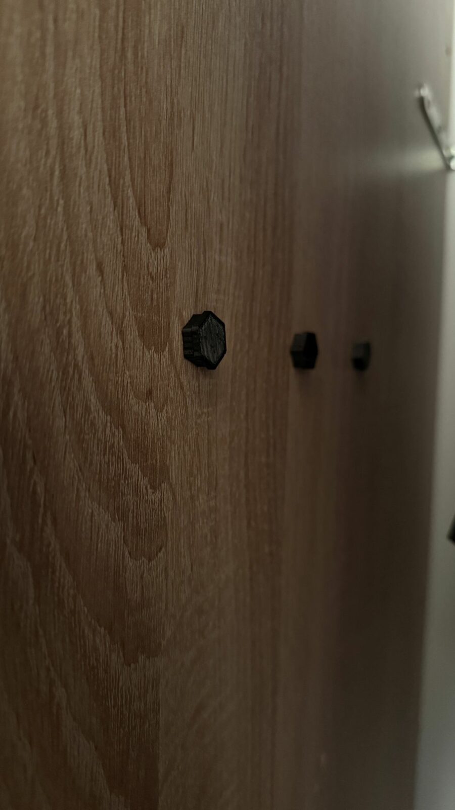 Suport montaj pe perete tip fagure