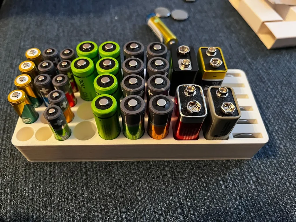 ba60a4c8-bf6c-437f-bf4d-909660a693da Suport Baterii AAA, AA, 9V și CR2032