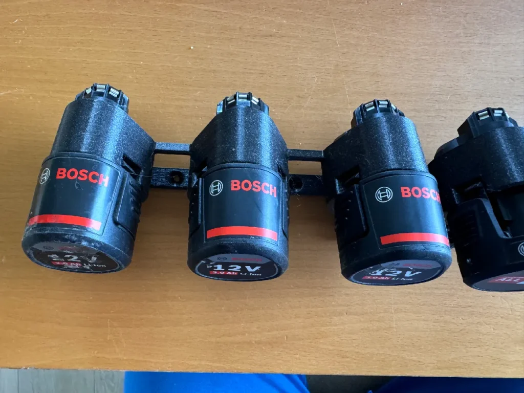 img_9925 Suport Acumulator Bosch 12V pentru perete